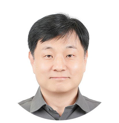 A headshot of Changwan Moon